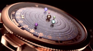 wristwatch-shows-solar-system-planets-orbiting-around-the-sun-10