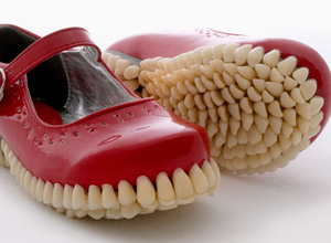 fantich-young-add-teeth-to-mary-janes-designboom-05