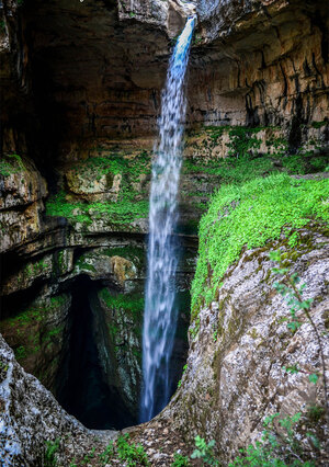 three-bridges-cave-baatara-gorge-waterfall-lebanon-9