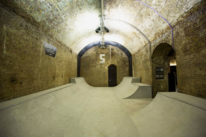 house-of-vans-london-indoor-skatepark-designboom-06
