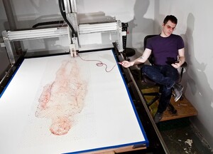 ted-lawson-self-portrait-robotic-blood-machine-designboom-01