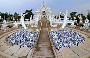 white-temple-thailand-12