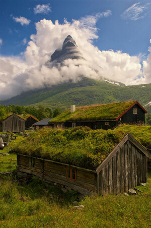 fairy-tale-viking-architecture-norway-2__880