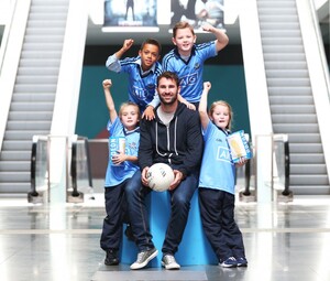 10/9/2015. NO REPRO FEE. Former Dublin GAA captain Bryan Cullen pictured at ODEON Cinema, Point Village with children Morgan Freeman Savannah Keogh, Summer O Callaghan and Charlie O Reilly from St. Audoens NS, Dublin 8. Bryan was on hand to announce that ODEON Cinemas nationwide will hold  free live screenings of the Dublin vs Kerry GAA Football All Ireland Senior Championship Final on Sunday 20th of September. Photo: Leon Farrell/Photocall Ireland.