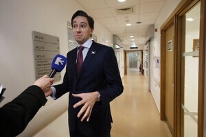 File Photo Simon Harris 'ashamed' and 'heartbroken' but defends government on waiting lists. End. 25/11/2016. National Maternity Hospital. Fine Gael Minister for Health Simon Harris talking to the media while meeting the parents and babies in the National Maternity Hospital (Holles St) in Dublin. Following the announcement that an agreement has been reached between the National Maternity Hospital (NMH) and St Vincents Hospital Group on the redevelopment of the NMH on the Elm Park campus. The Minister took a tour of the National Maternity Hospital (Holles St) in Dublin before the eventual plan to move it to the new National Maternity Hosptial in St. Vincent's Hosptial which the Minister hopes will be ready to accept mothers in 2021. Photo: Sam Boal/Rollingnews.ie