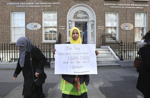 0046 European hijab ban protest_90506263