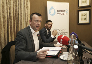 Right 2 wATER 401_90504907