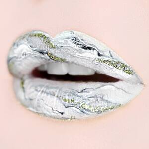 marble-lips-3